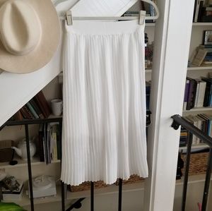 White midi skirt